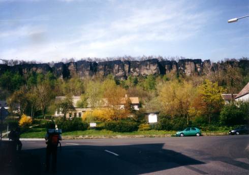 foto č. 013 - Vesnička Tisá a její přirozená severní hradba.
