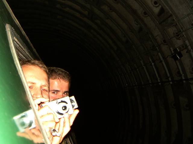 foto č. 045 - Ixusmani v tunelu.
