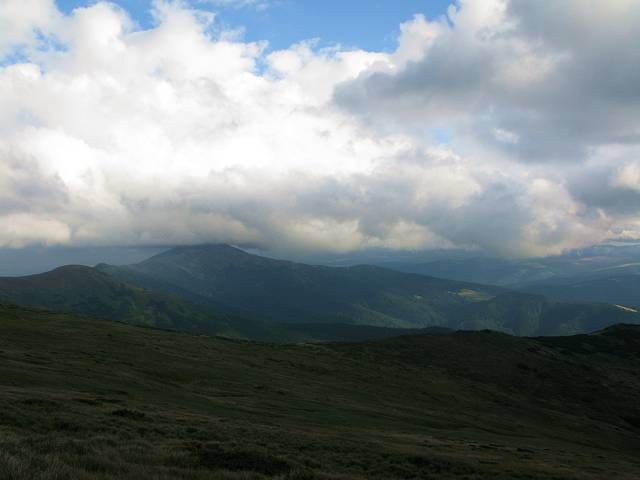 foto č. 037 - Vrchol Černé hory - Pop Ivana opět zahalen do mraků.
