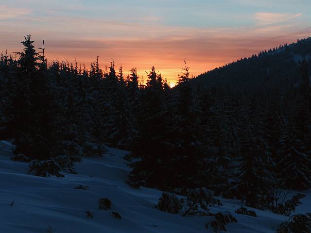 foto č. 028 - Západ slunce nad Tatrama.
