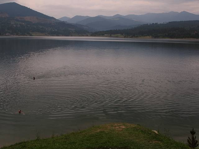 foto č. 146 - Večer si jdem do jezera zaplavat.
