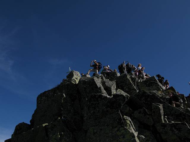 foto č. 020 - Jirka se svými ostrými lokty na vrcholu.

