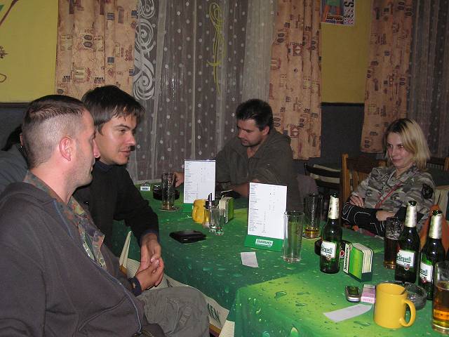 foto č. 003 - V Hořovické hospodě se potkáváme s Ilčou a Vaškem.
