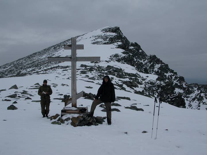 foto č. 064 - Kříž pod vrcholem Narody.
