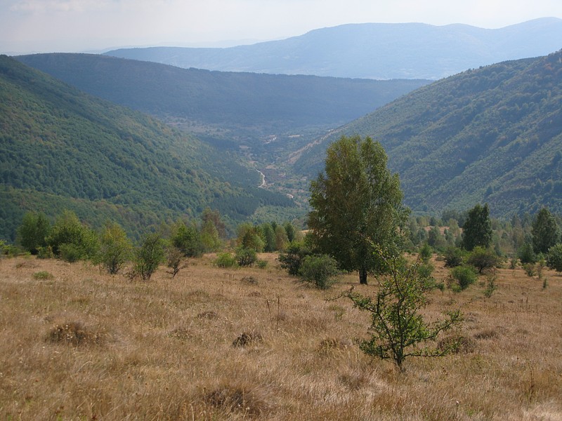 foto č. 016 - Údolí s vesničkou Senokos.
