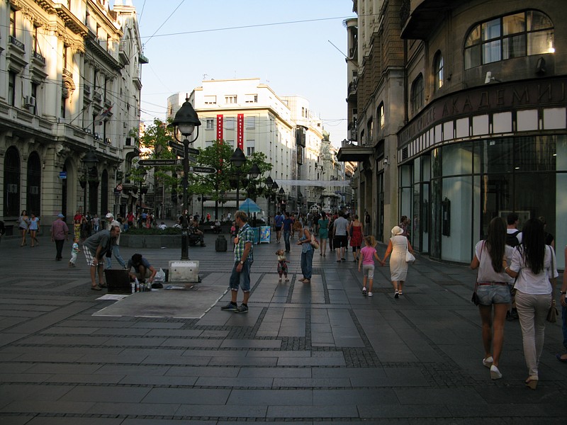 foto č. 086 - Pěší zóna v centru.

