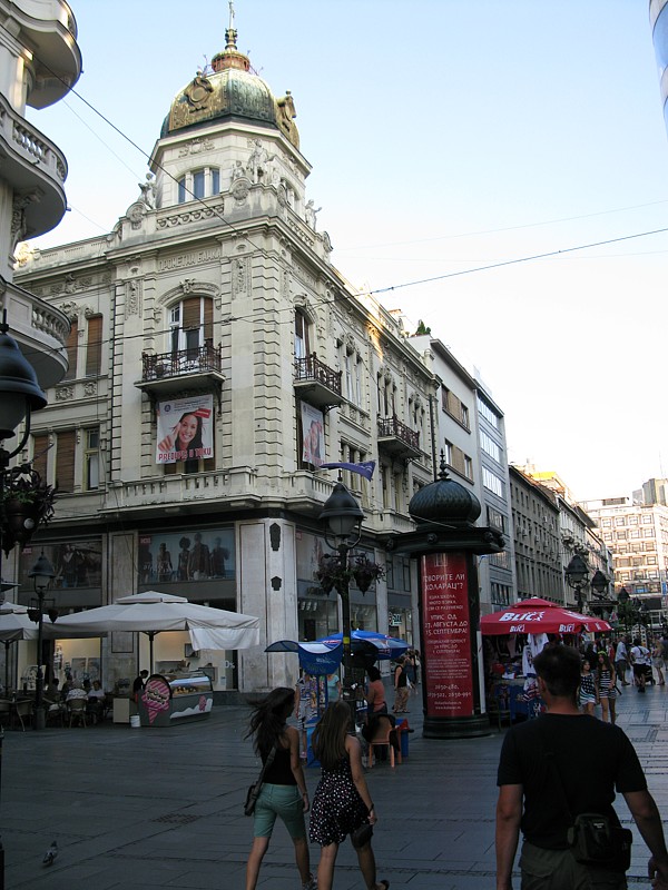 foto č. 087 - Pěší zóna v centru.
