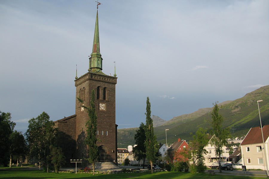 foto č. 208 - Kostel v Narviku. Město pochází z 19. století a má 18.000 obyvatel.
