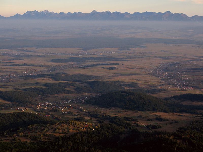 foto č. 008 - Letecký snímek Oravy z Babí hory.
