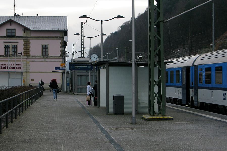 foto č. 001 - Nádraží Bad Schandau, brána do Saského Švýcarska.
