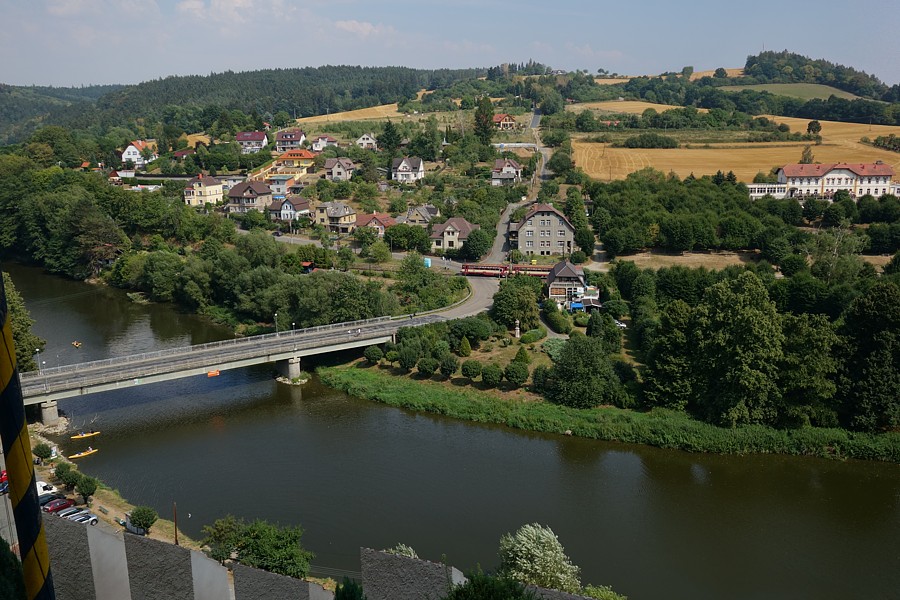 foto č. 016 - Český Šternberk, pohled z hradu.
